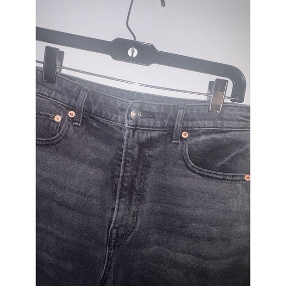 American Eagle Black Distressed High Waisted Denim Shorts Comfort Stretch Size 6 - Picture 2 of 5